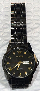 OLEVS Men’s Quartz Watch 30M Date Black/Gold Dial Roman Steel Bracelet